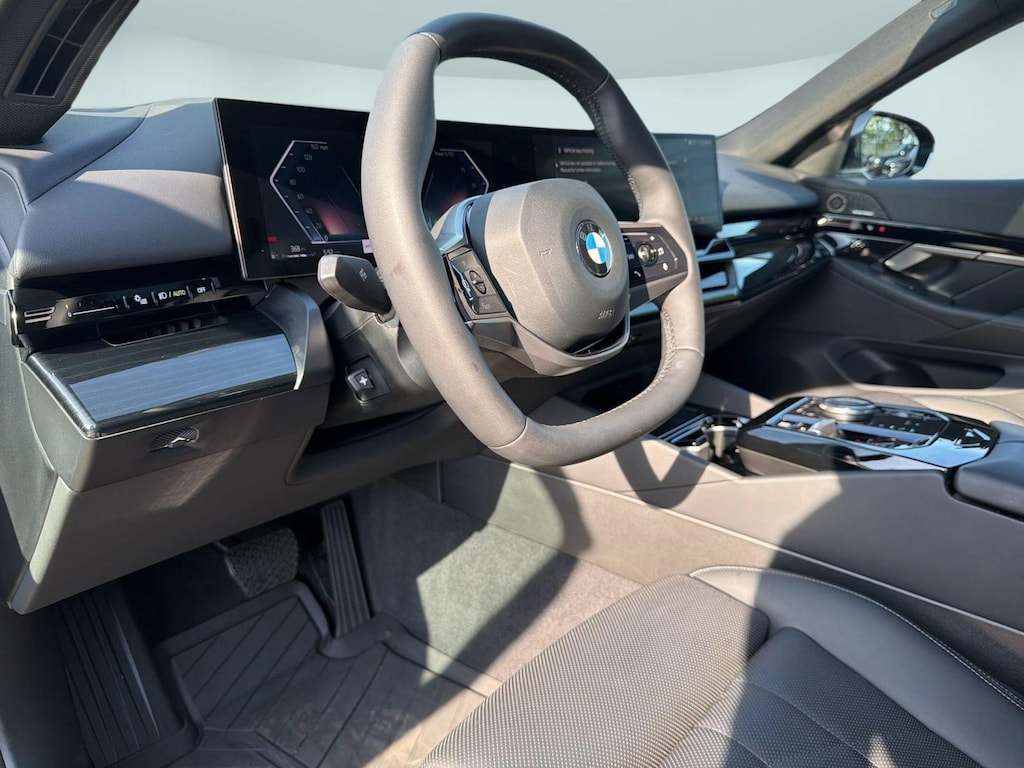 Certified 2025 BMW 530i xDrive Sedan