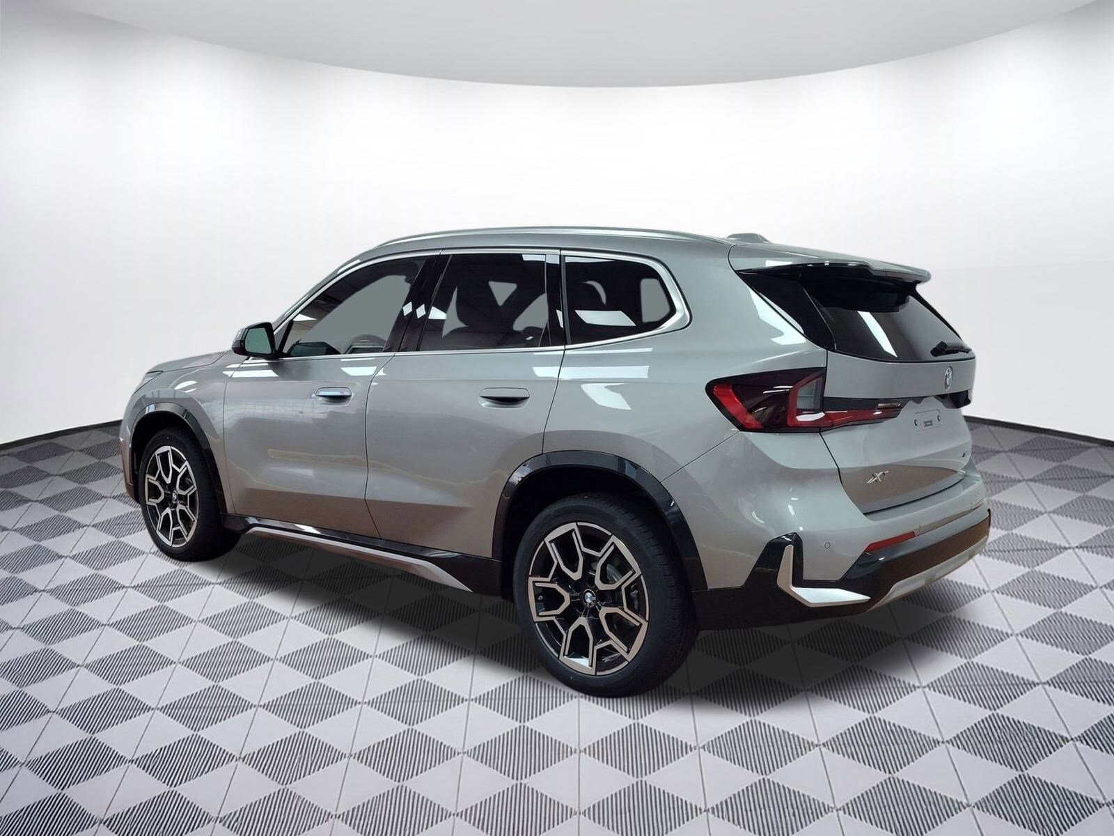2025 Bmw X1 XDrive28i photo 3
