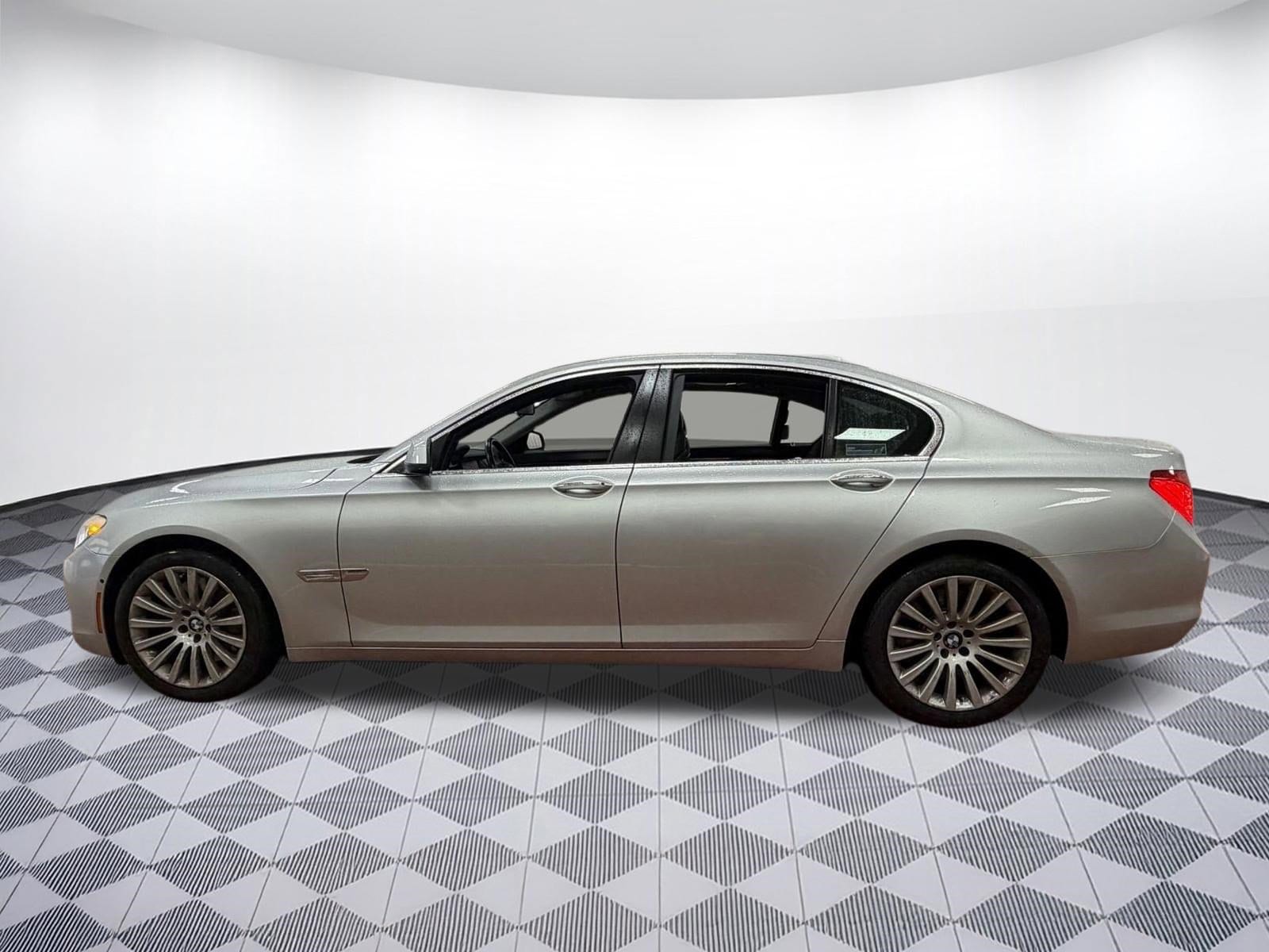 Used 2012 BMW 7 Series 750i with VIN WBAKA8C57CDS99962 for sale in Fairfax, VA