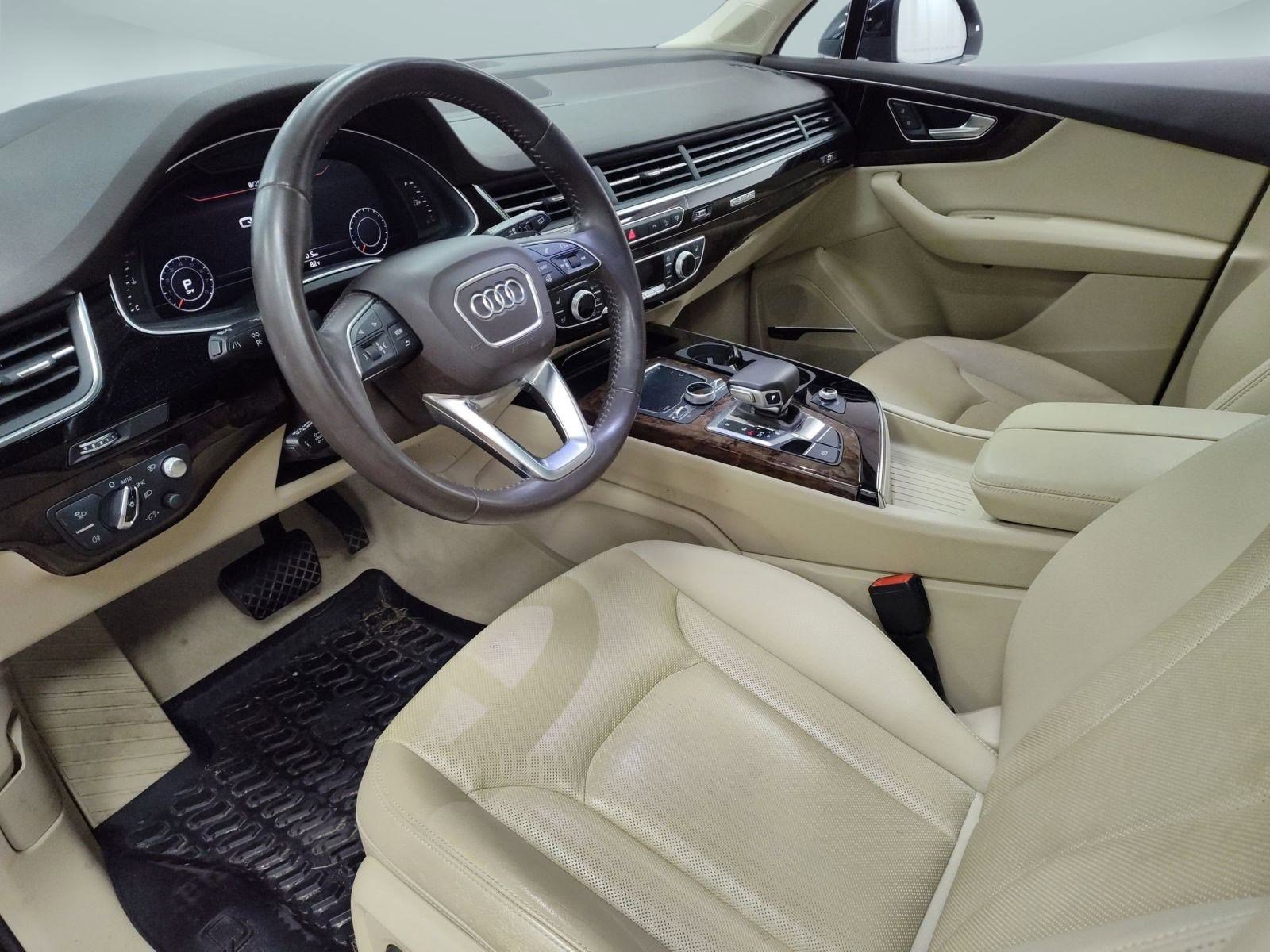 2017 Audi Q7 Prestige photo 4