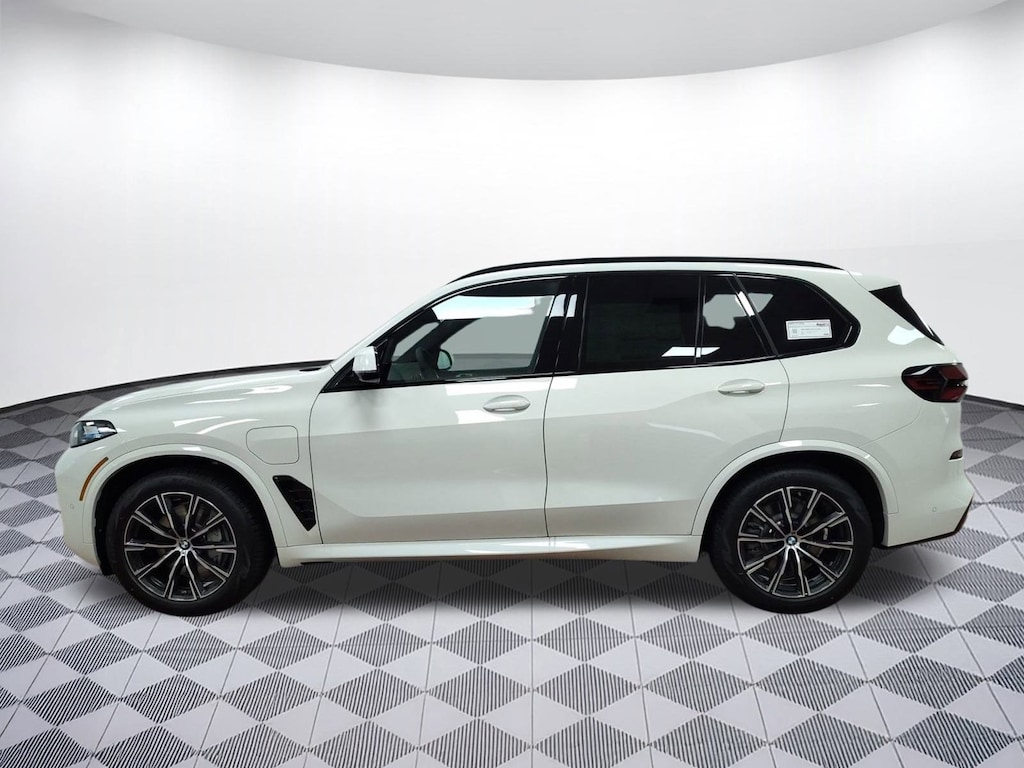 New 2026 BMW X5 PHEV xDrive50e SUV
