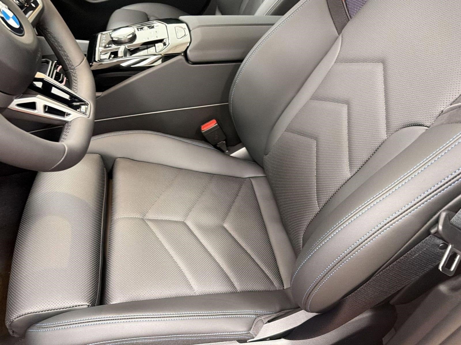 2026 BMW 5 Series 530i - Photo 20