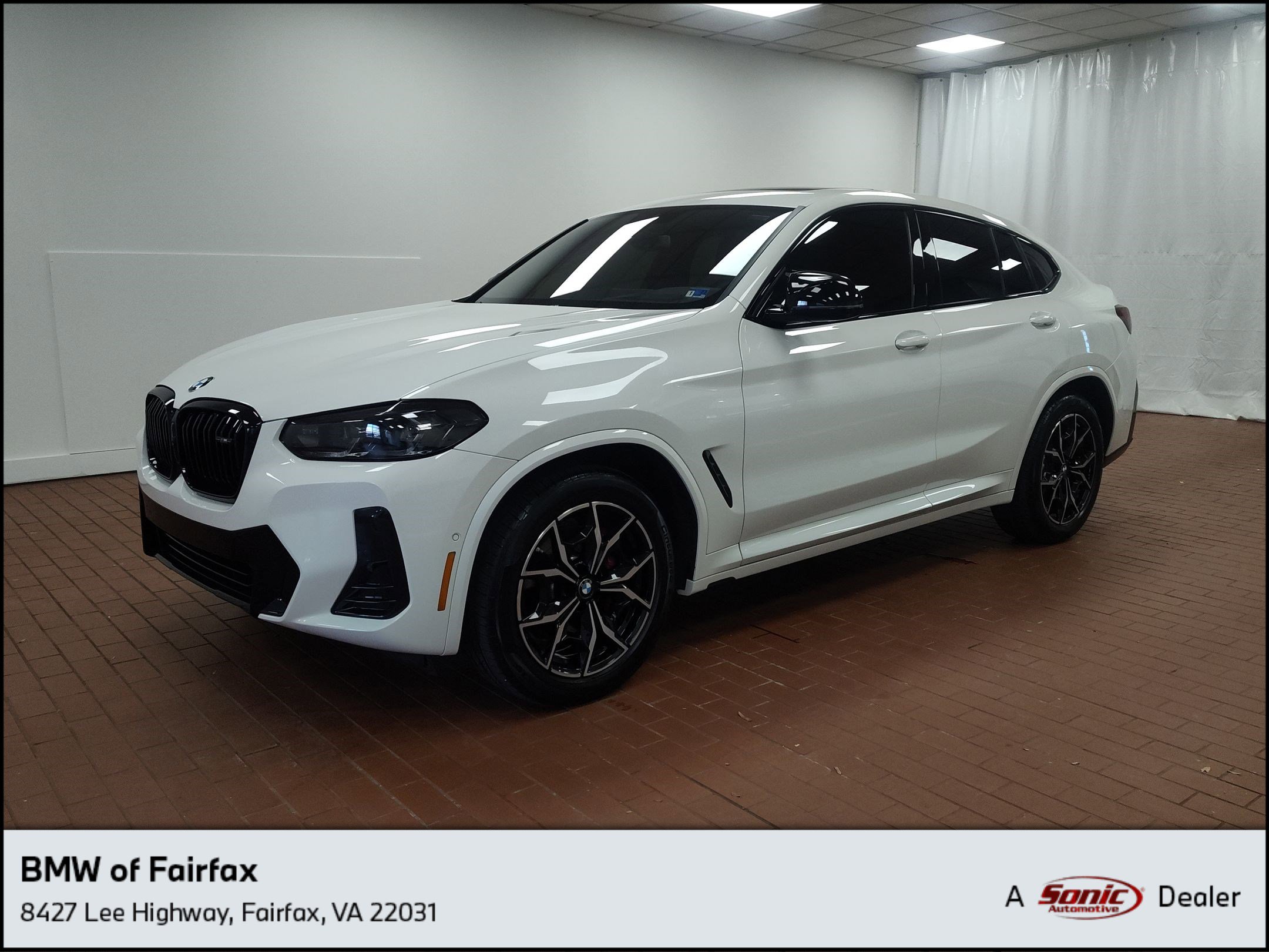 2024 BMW X4 M40i's photo