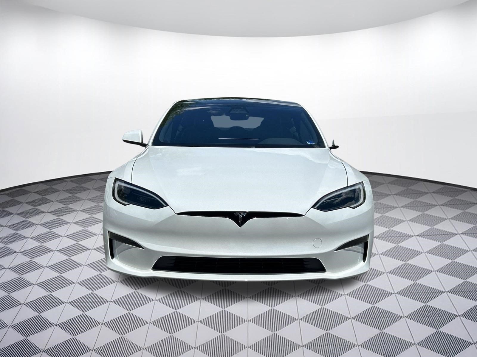 Model S Base Hatchback