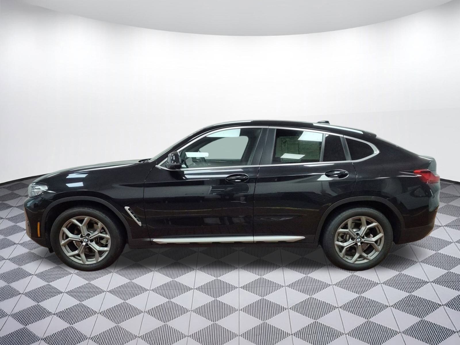 2024 Bmw X4 xDrive30i photo 2
