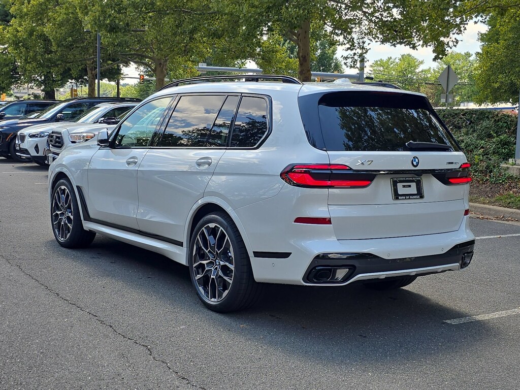 New 2027 BMW X7 xDrive40i SUV
