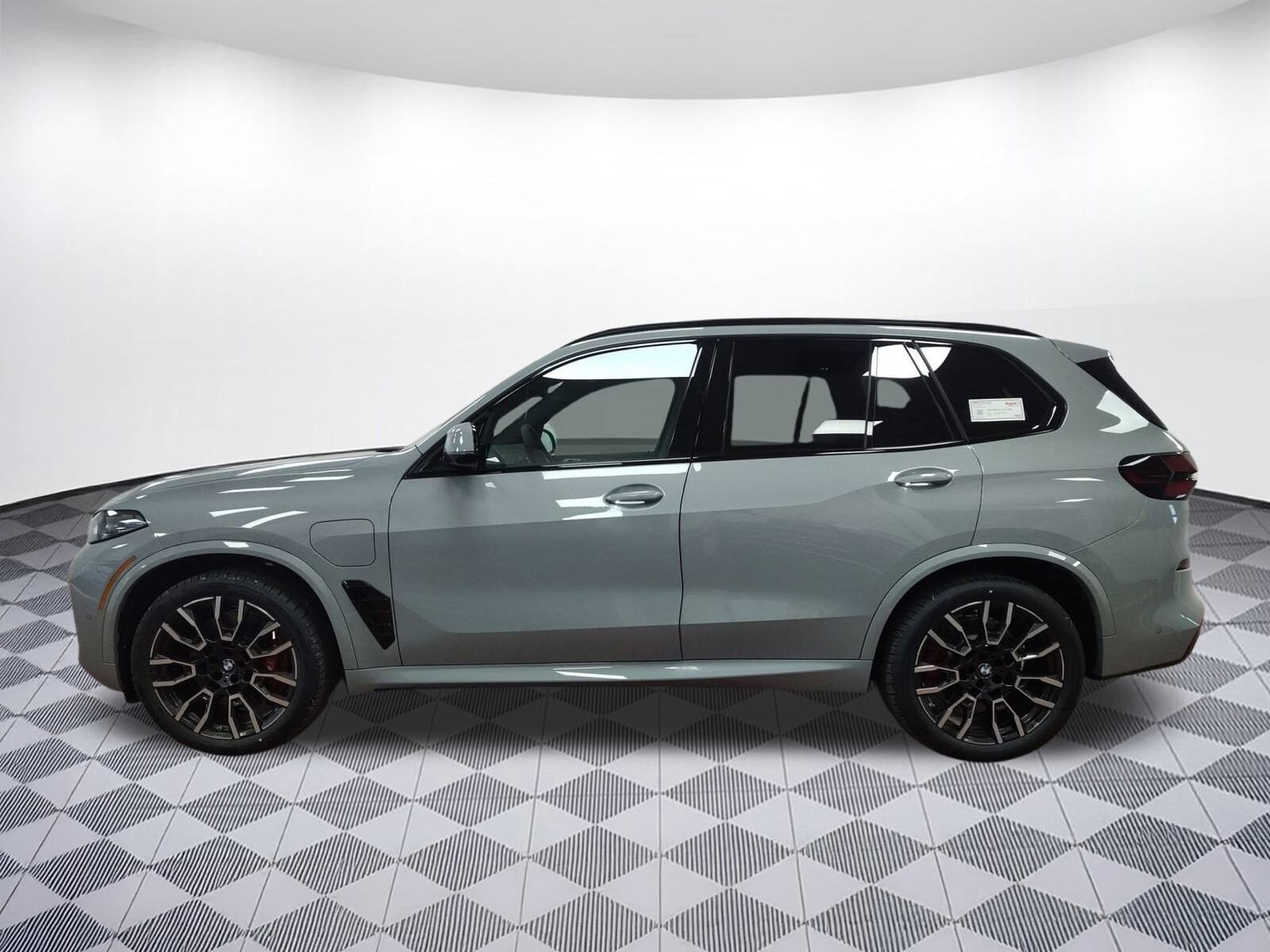2026 Bmw X5 xDrive50e photo 2