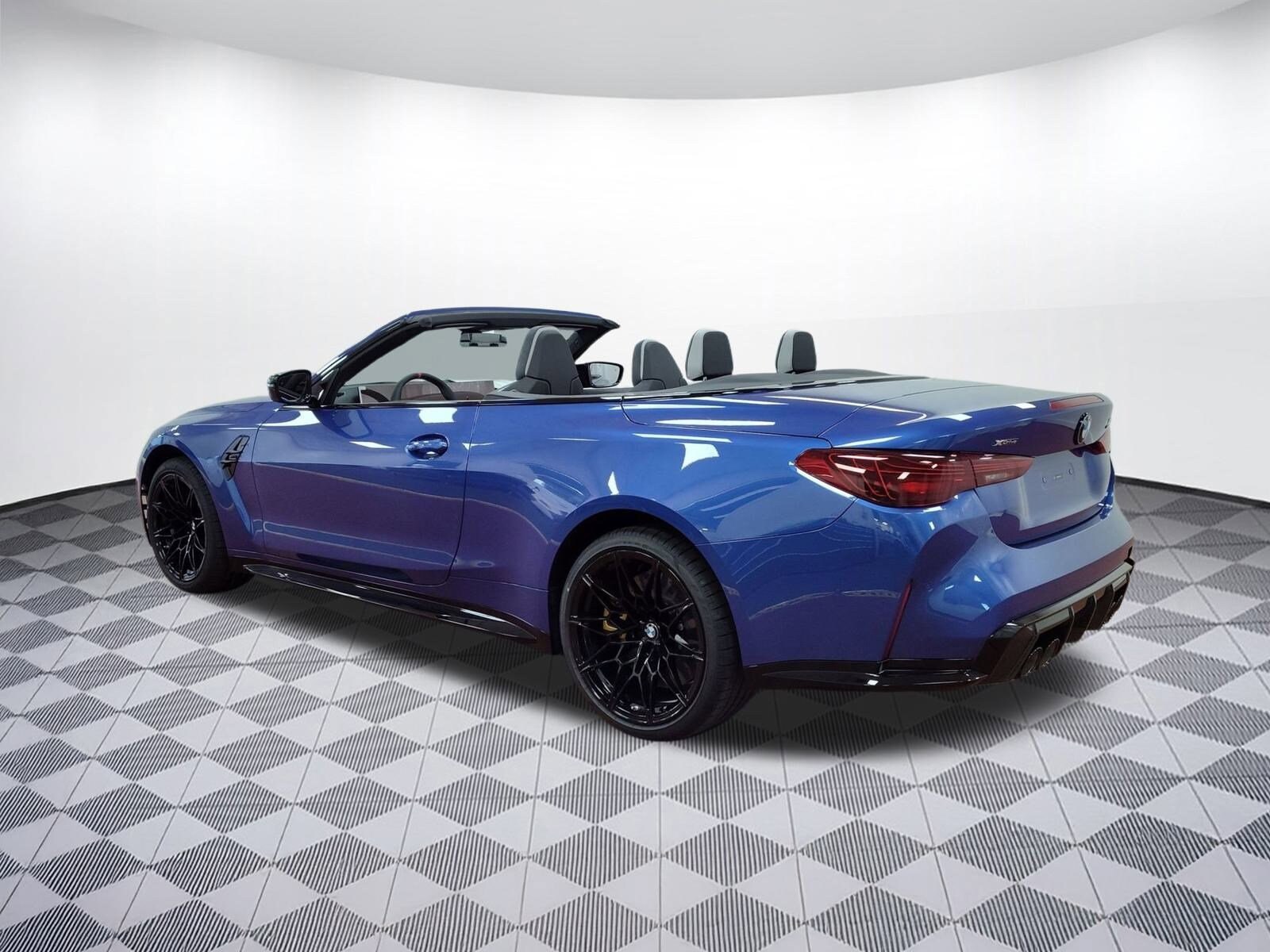 2026 Bmw M4 Competition xDrive Convertible photo 3