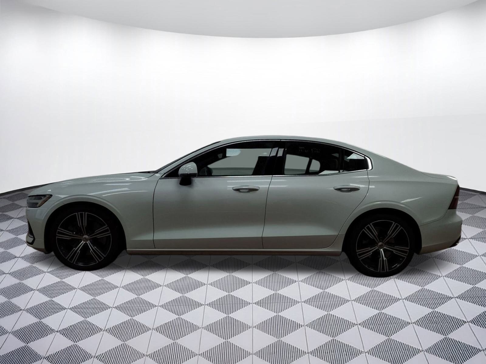 2019 Volvo S60 Inscription photo 2