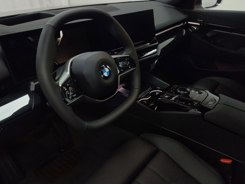 New 2026 BMW 530i xDrive Sedan