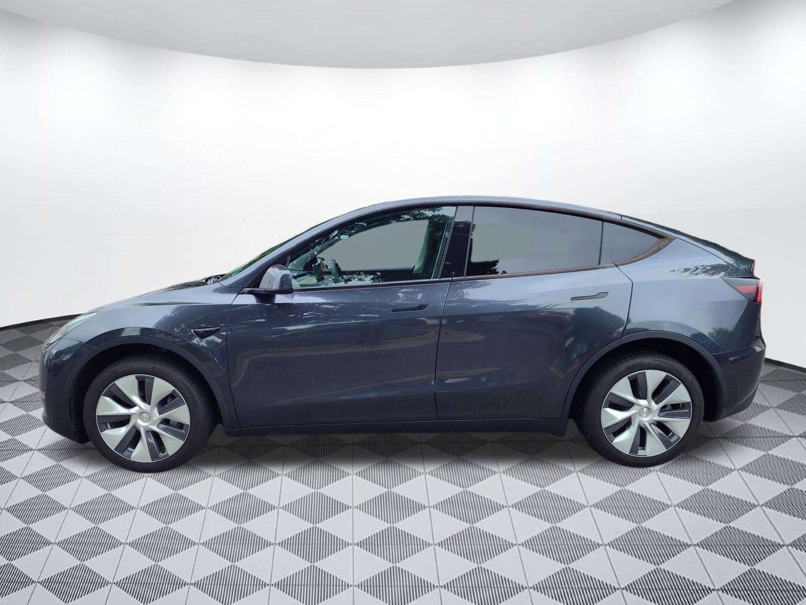 Used 2024 Tesla Model Y Long Range with VIN 7SAYGDEE6RA245622 for sale in Northfield, Minnesota