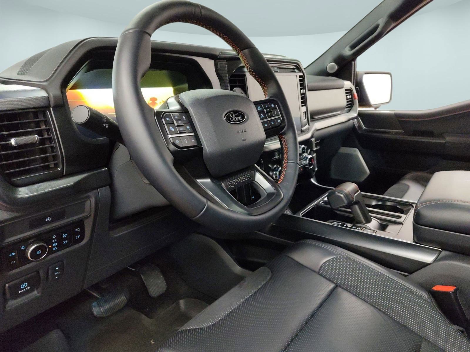 2025 Ford F-150 Raptor photo 4