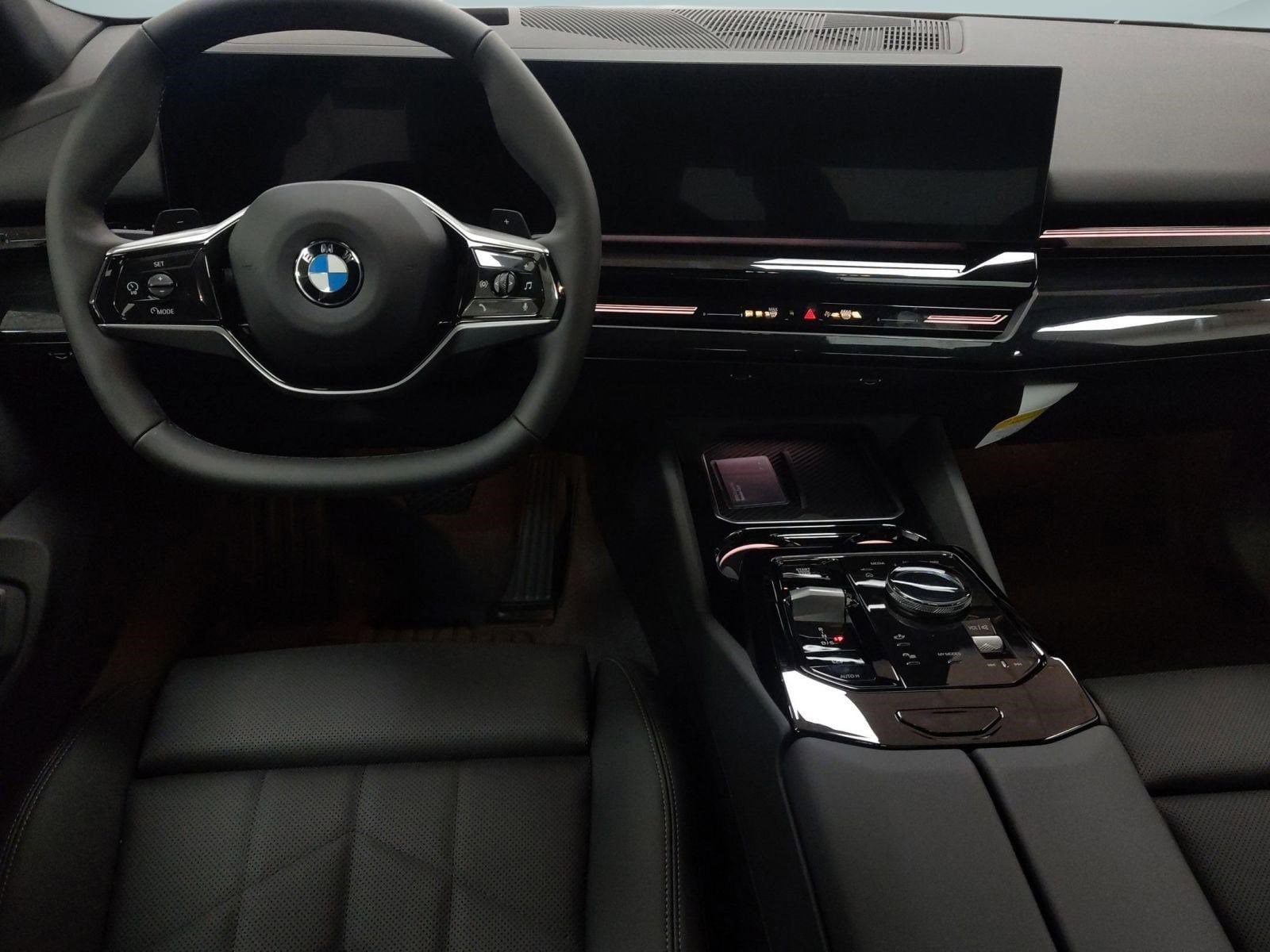 2026 BMW 5 Series 530i - Photo 24