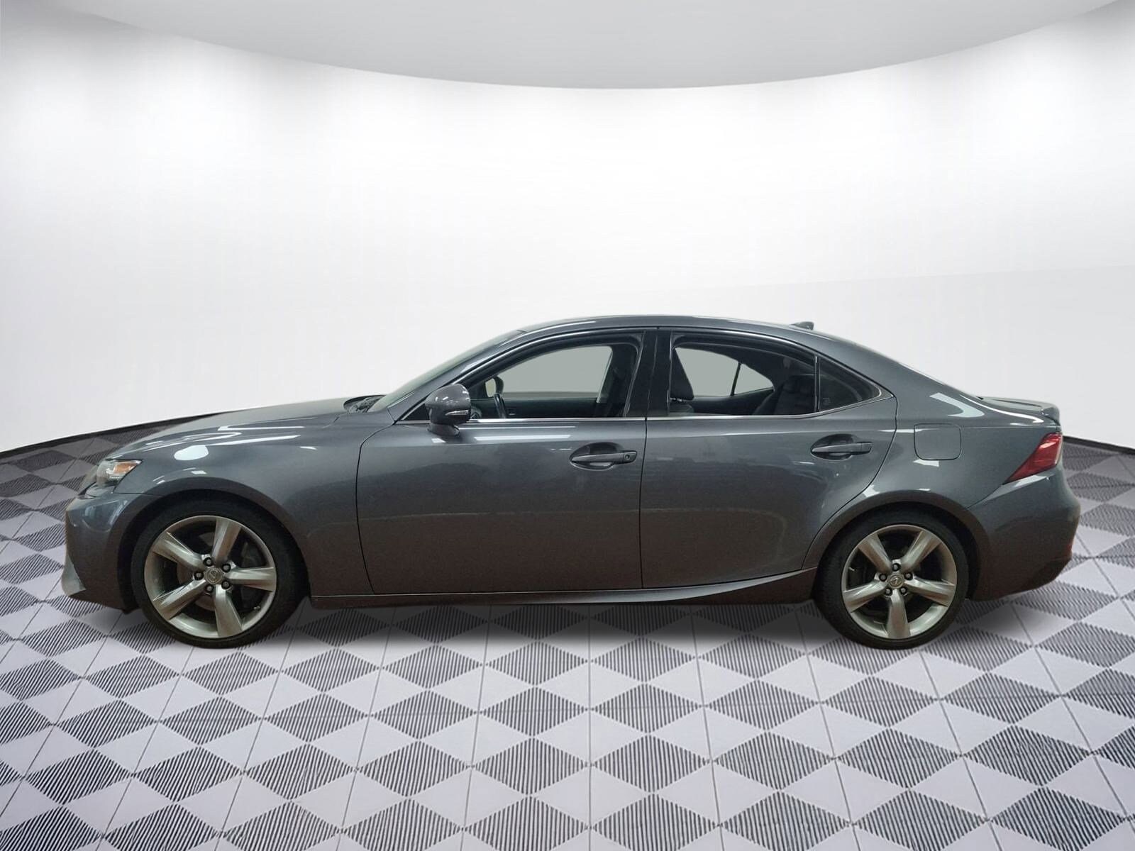 2015 Lexus IS 350 photo 2