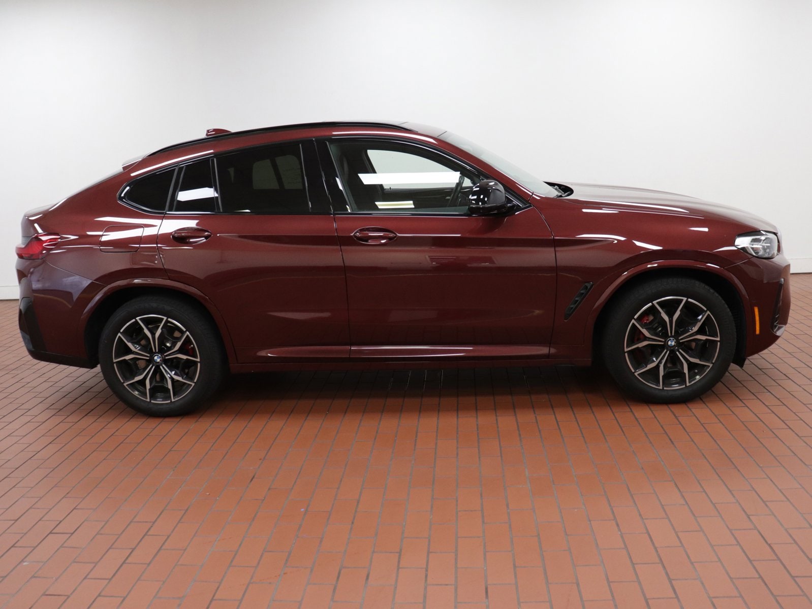 Certified 2022 BMW X4 M40i with VIN 5UX43DT04N9K64951 for sale in Fairfax, VA