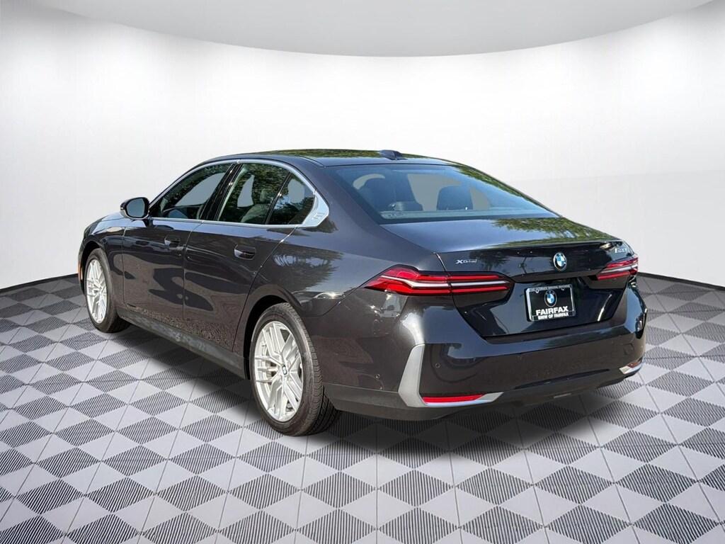 Certified 2025 BMW 530i xDrive Sedan