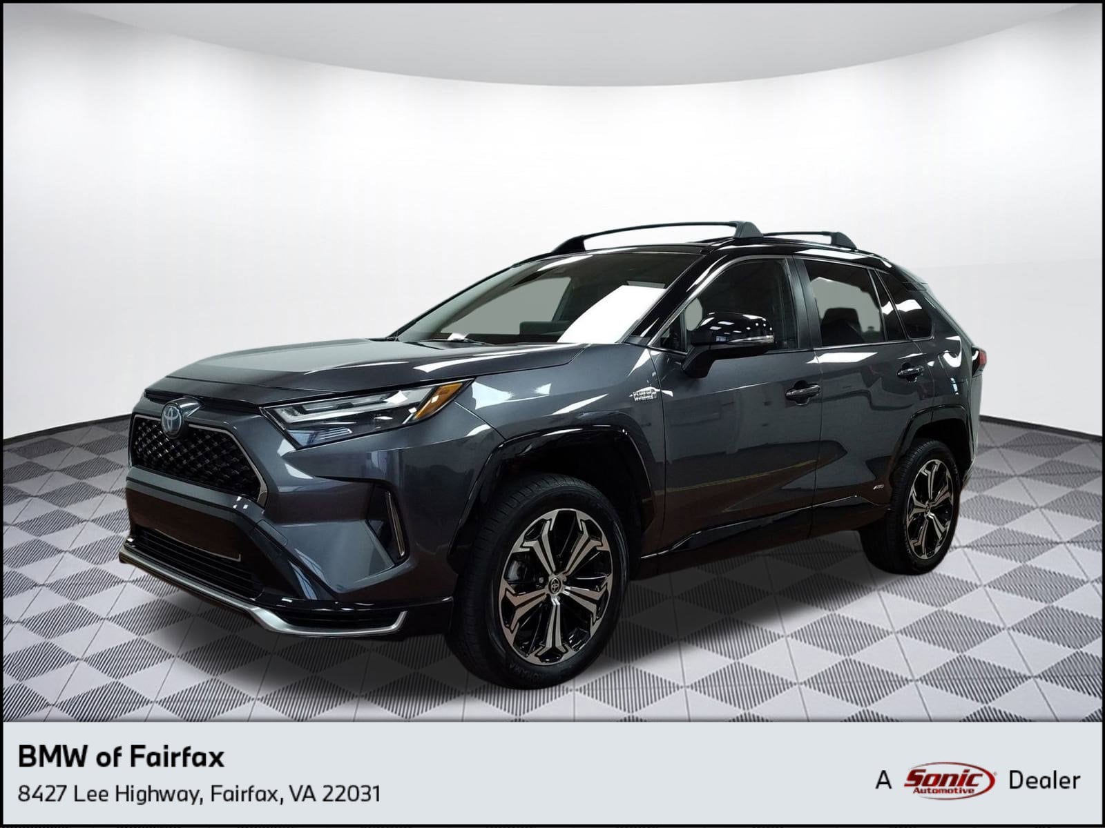 2023 Toyota RAV4 XSE's photo