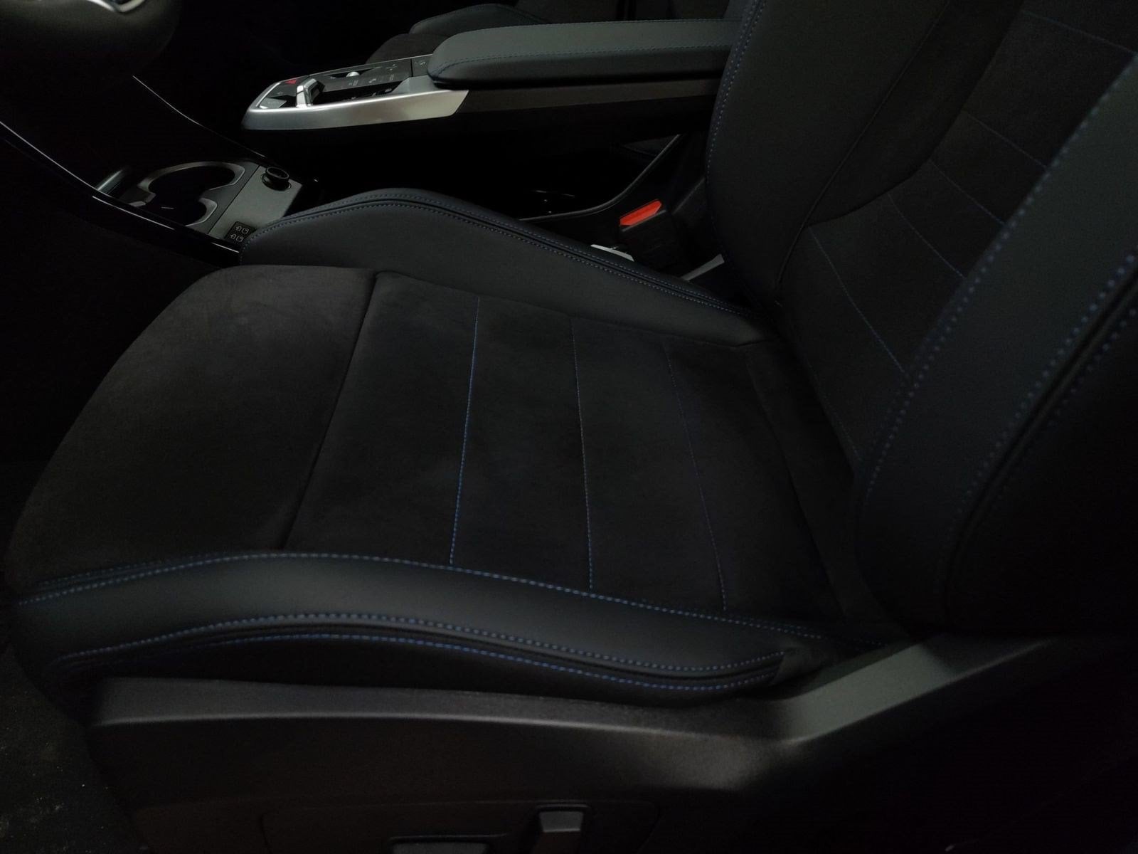 2026 BMW X1 28i - Photo 13