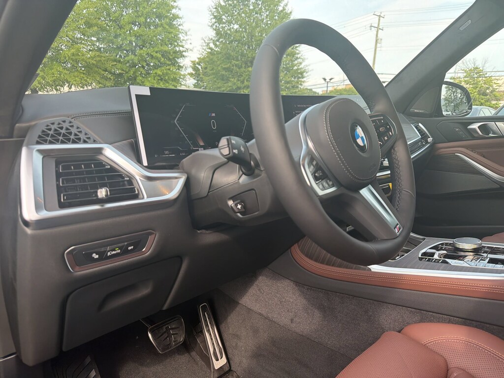 New 2027 BMW X7 xDrive40i SUV