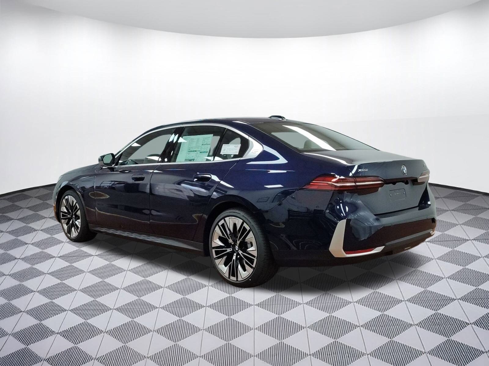 2026 Bmw 530i xDrive Sedan photo 3
