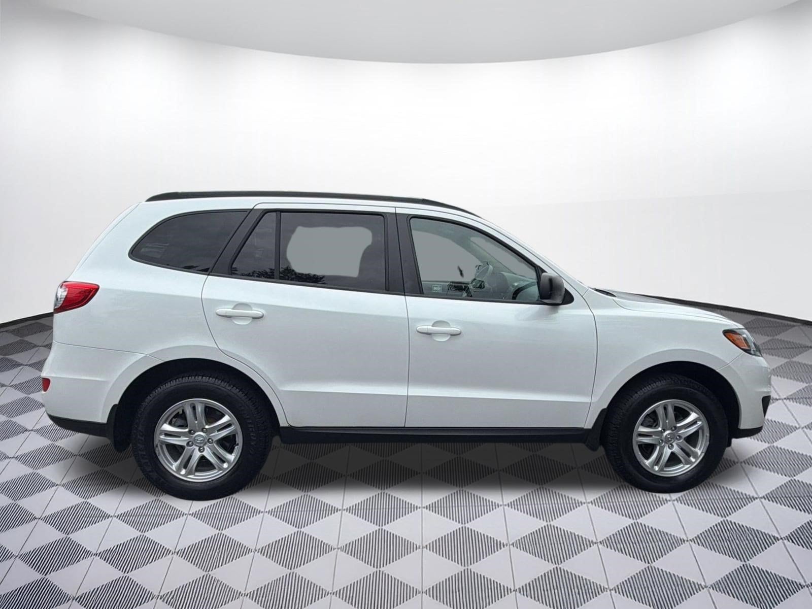Santa Fe GLS V6 SUV