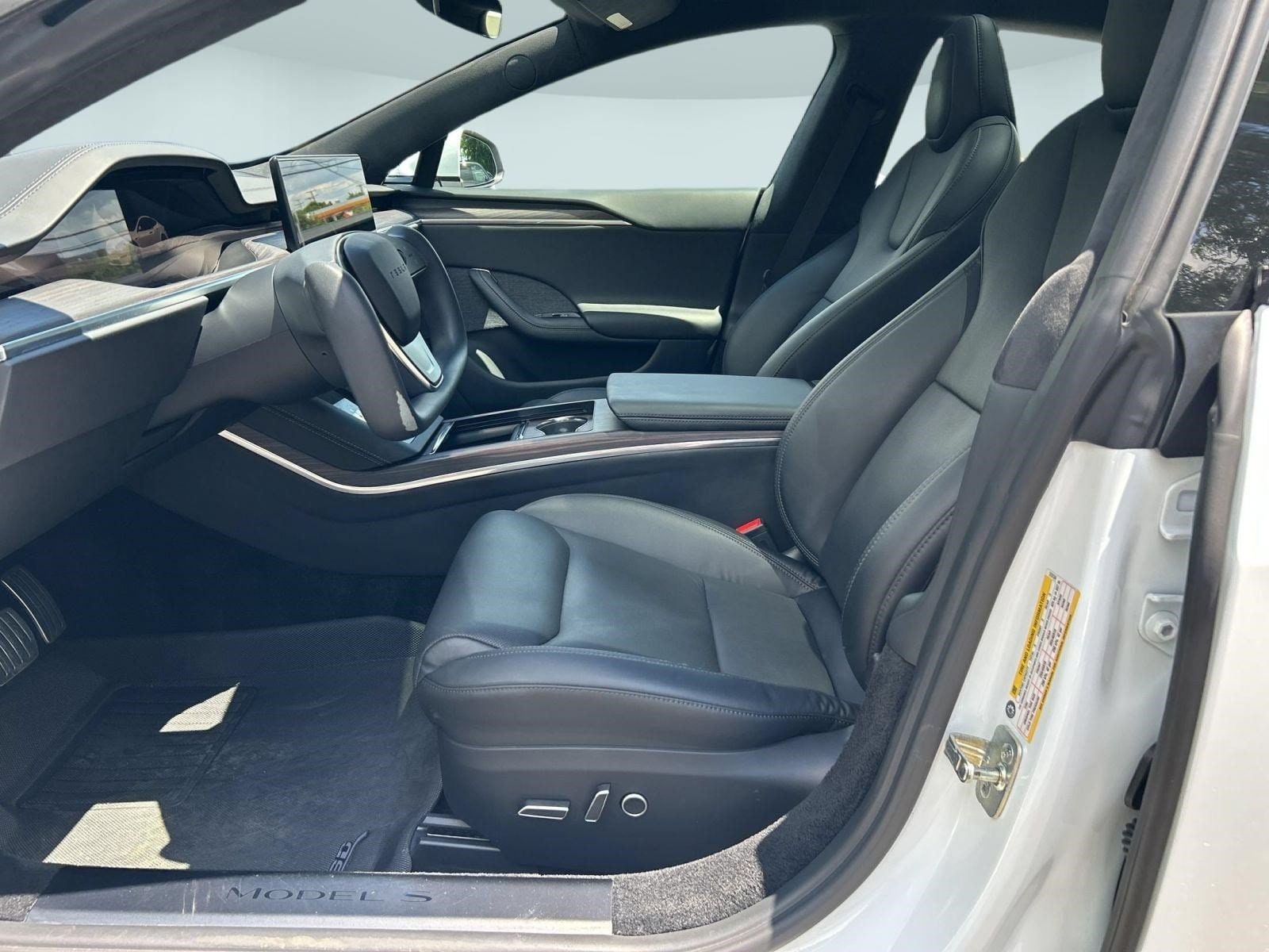 Model S Base Hatchback