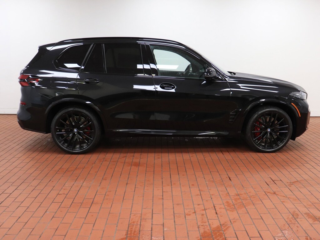 New 2025 BMW X5 M60i For Sale at BMW of Fairfax VIN 5UX33EU09S9W72020
