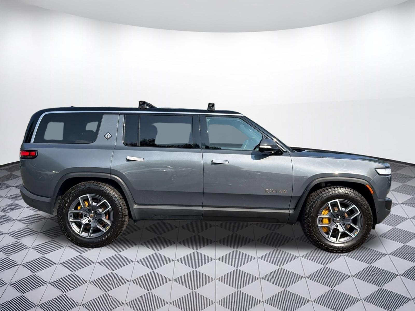 R1S Adventure Quad Motor Large Pack SUV