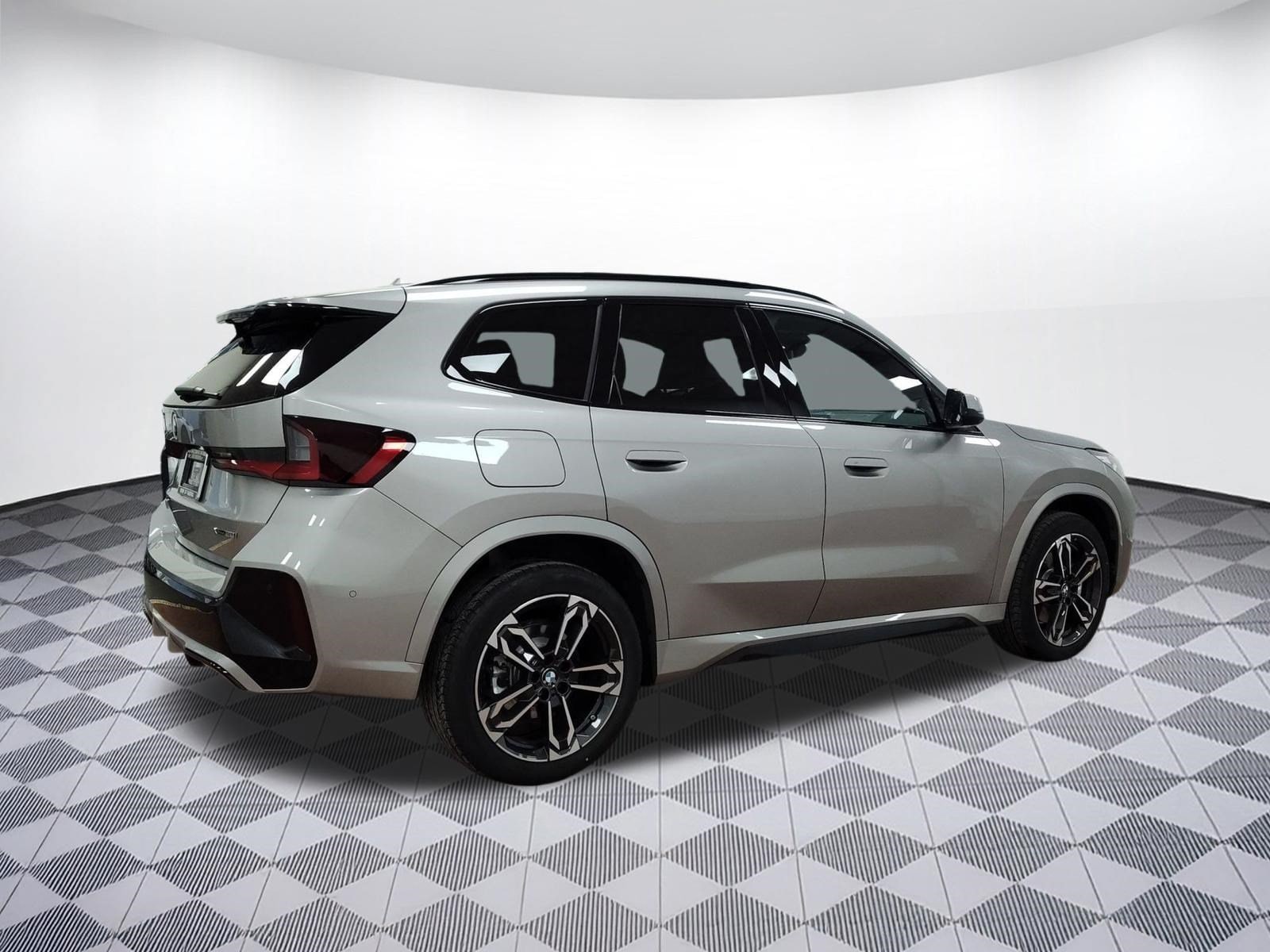 2026 BMW X1 28i - Photo 8