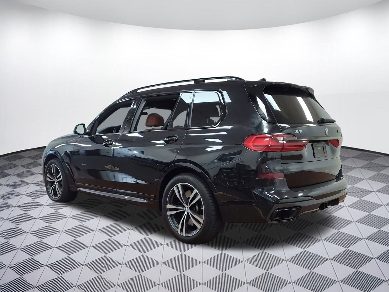2022 Bmw X7 M50i photo 2