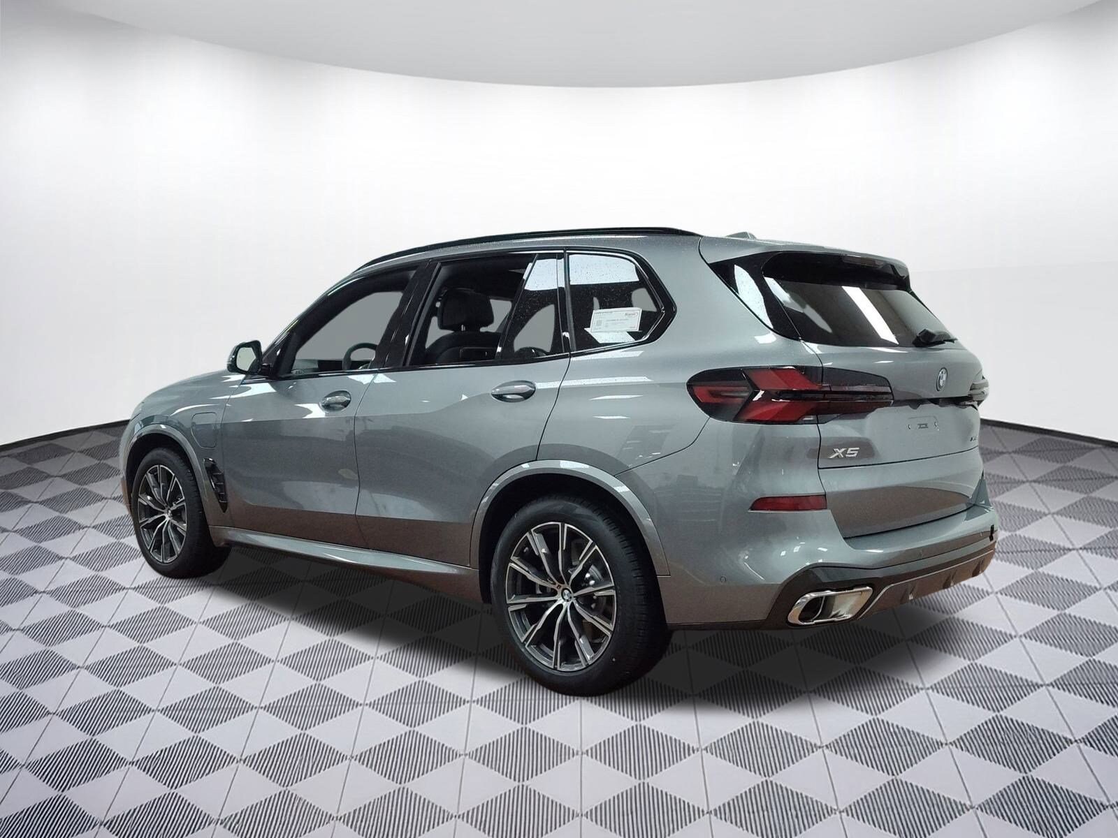 2026 Bmw X5 xDrive50e photo 3