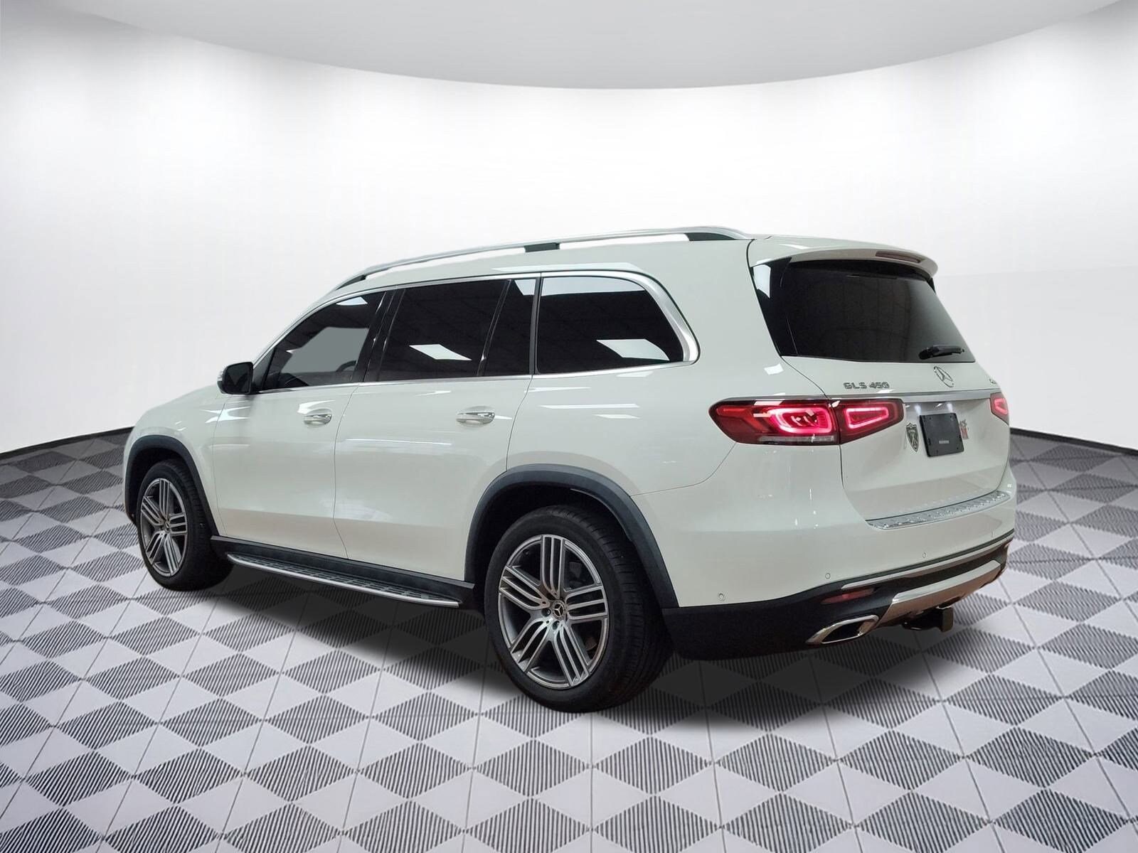 2022 Mercedes Benz GLS 450 4MATIC photo 3