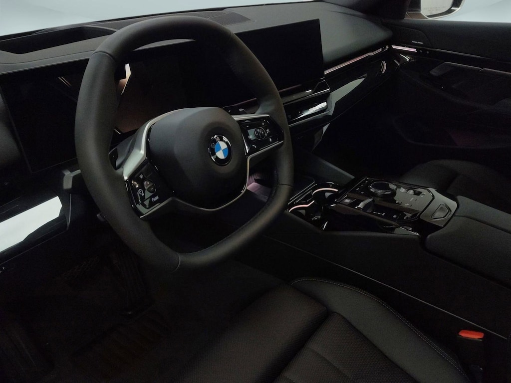 New 2026 BMW 530i xDrive Sedan