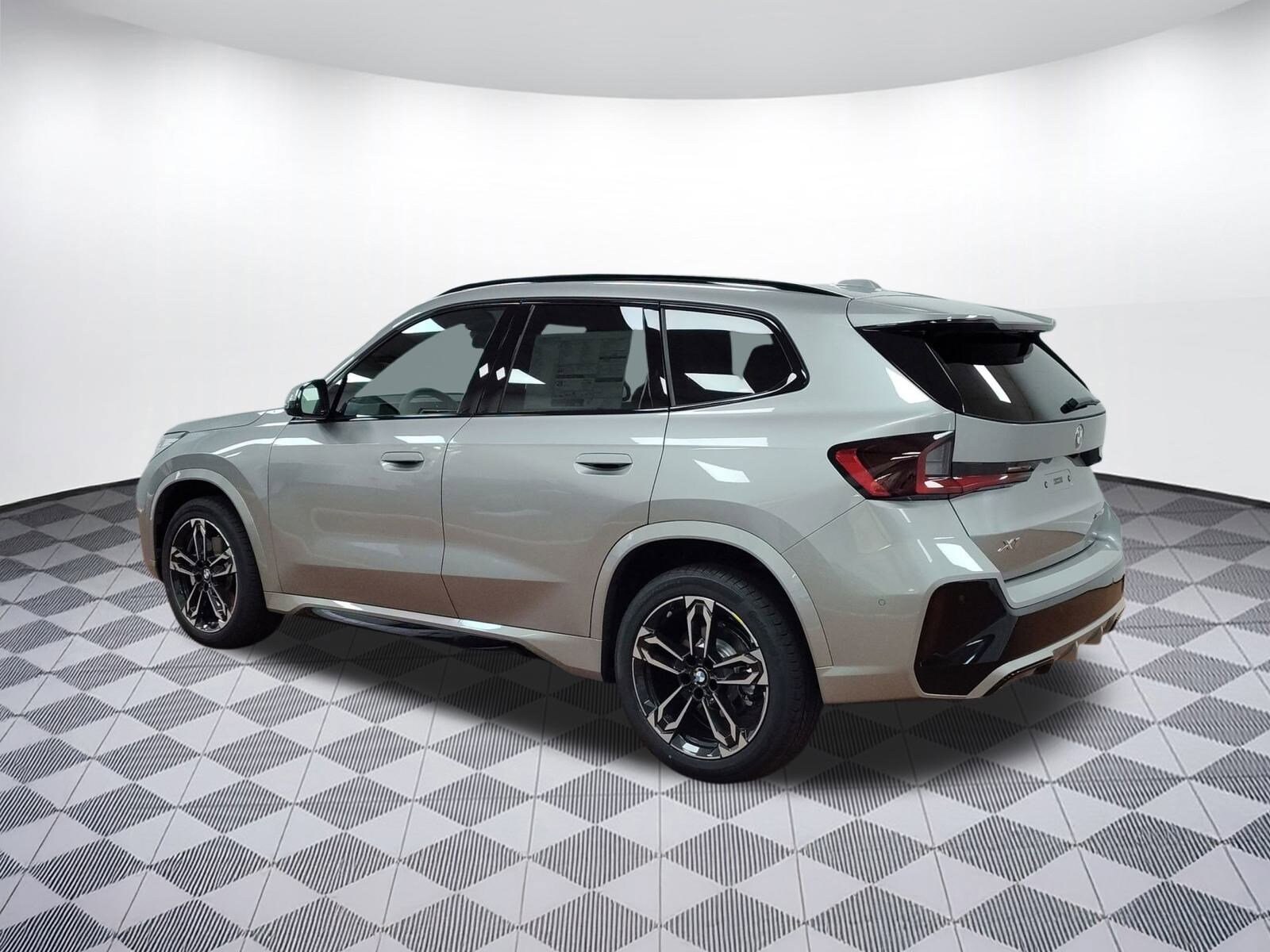 2026 Bmw X1 XDrive28i photo 3
