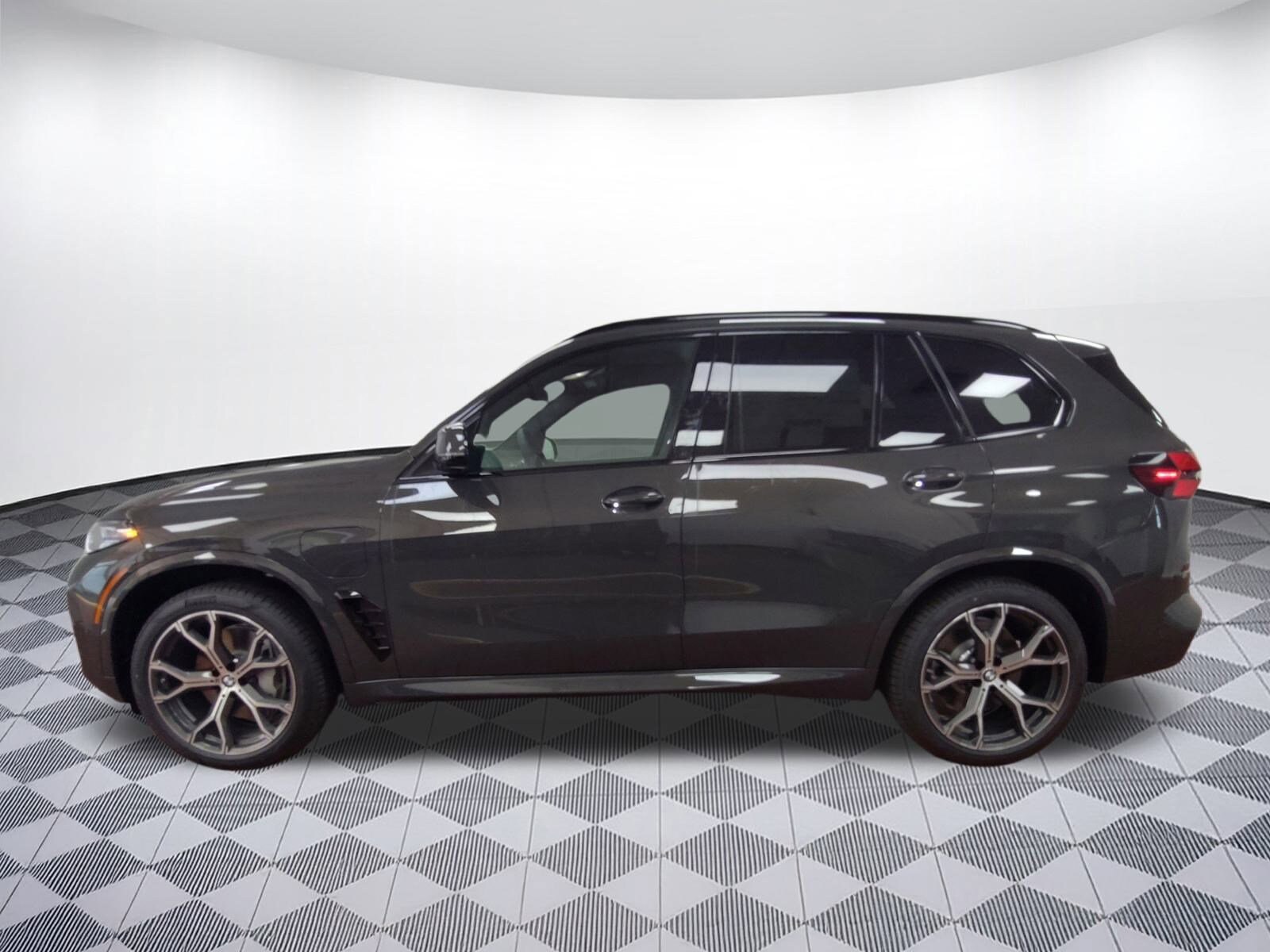 2026 Bmw X5 xDrive50e photo 2