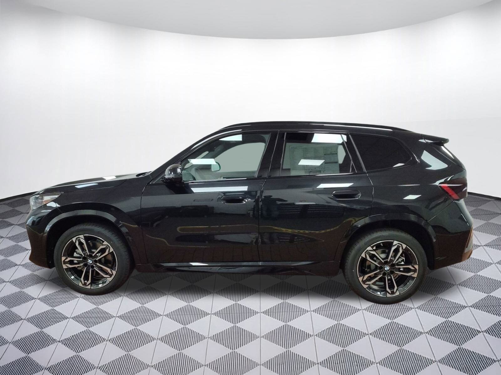 2026 Bmw X1 XDrive28i photo 2