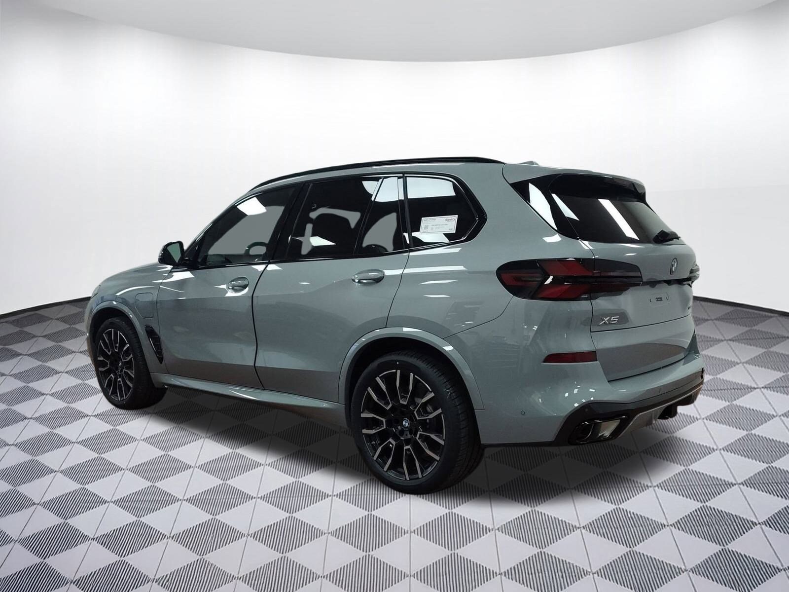 2026 Bmw X5 xDrive50e photo 3