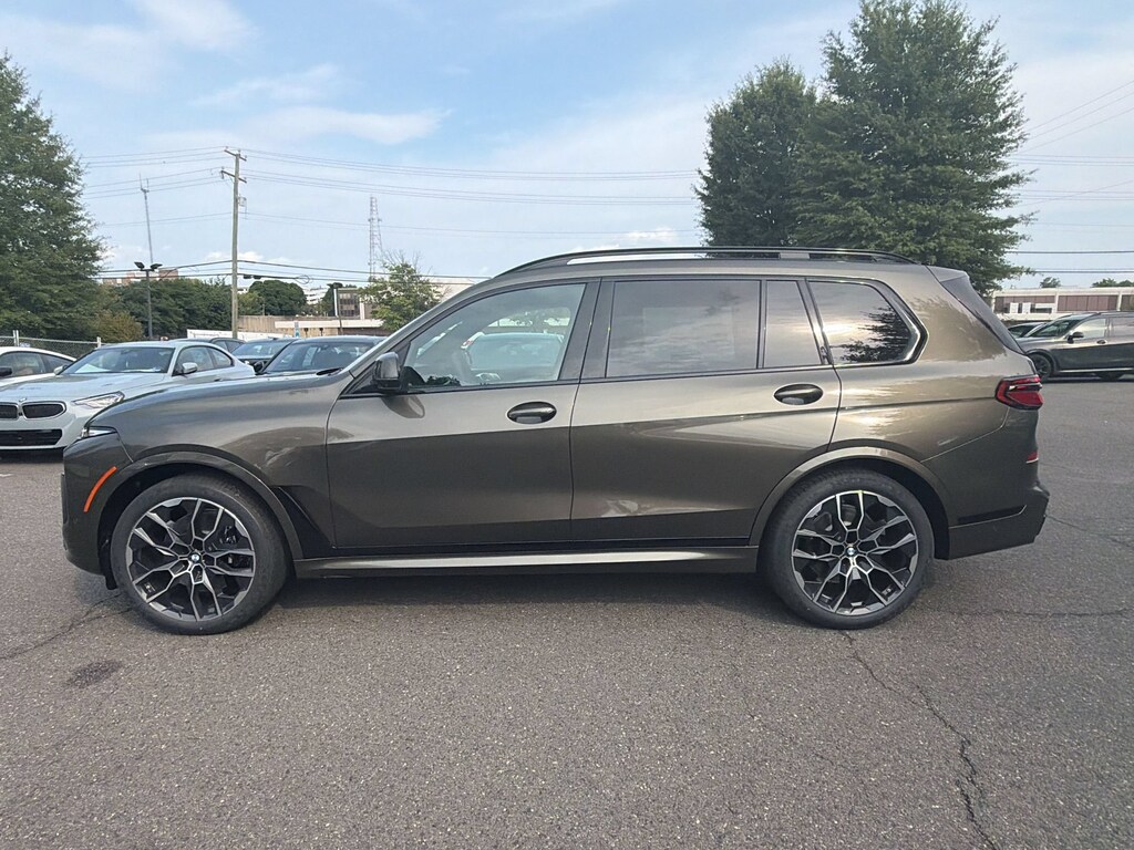 New 2027 BMW X7 xDrive40i SUV