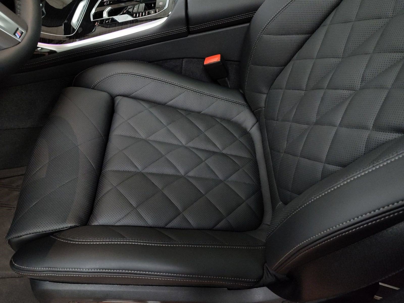 2026 BMW X7 40i - Photo 13
