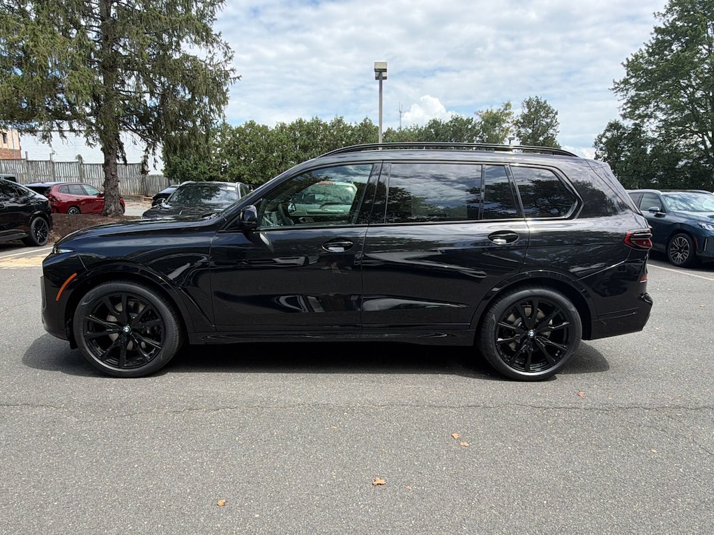 New 2027 BMW X7 xDrive40i SUV