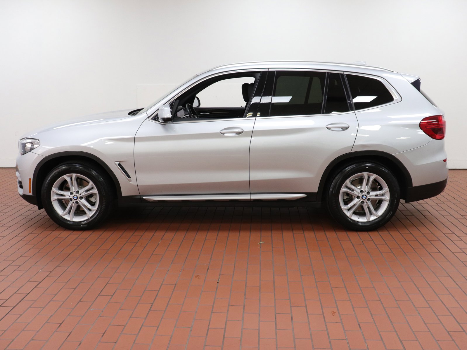 Used 2019 BMW X3 30i with VIN 5UXTR9C57KLD93867 for sale in Fairfax, VA