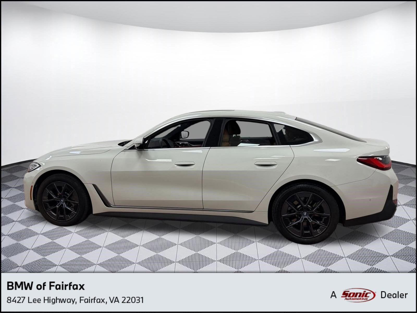 2023 BMW i4 eDrive35's photo