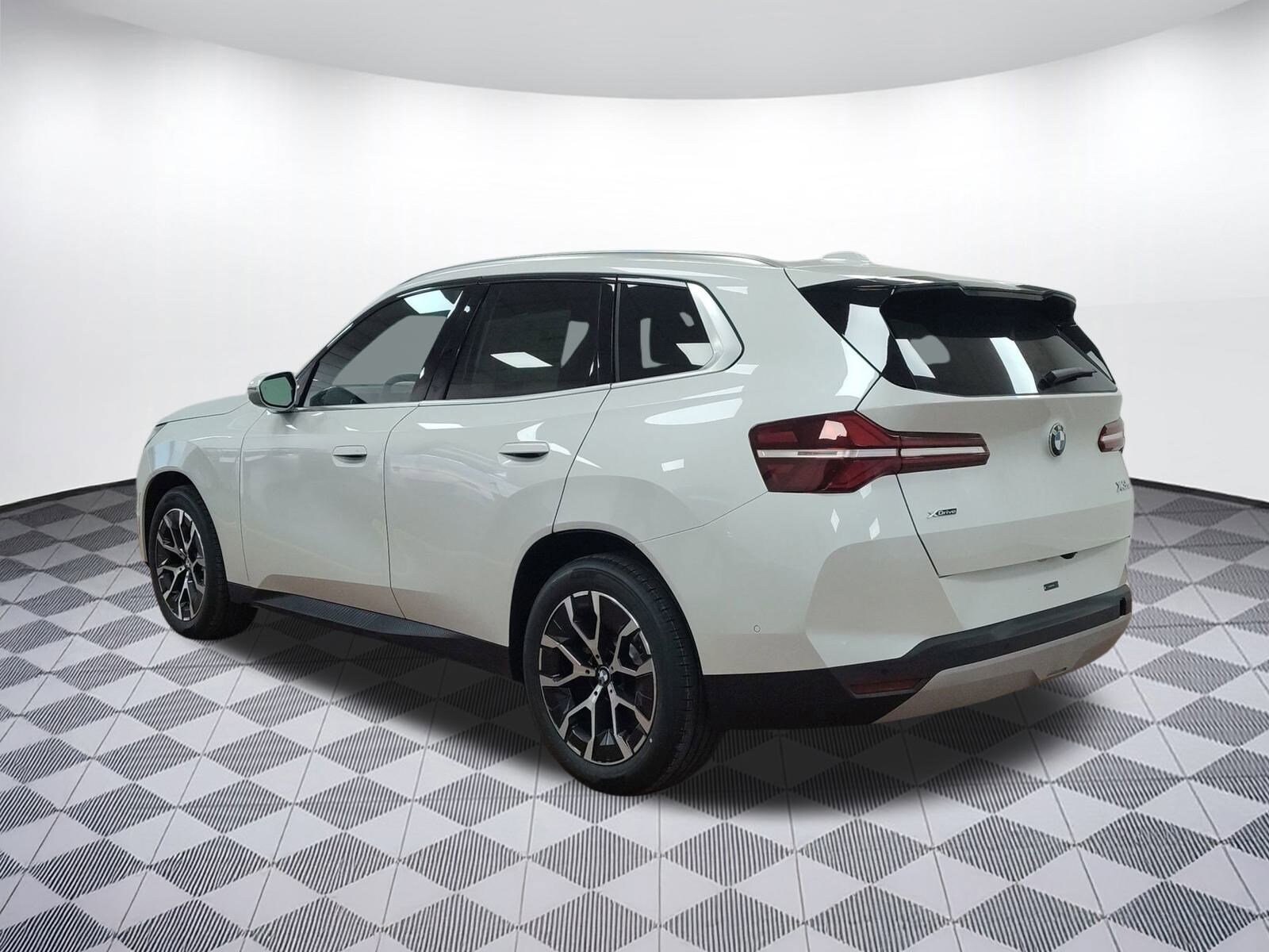 2026 Bmw X3 photo 3