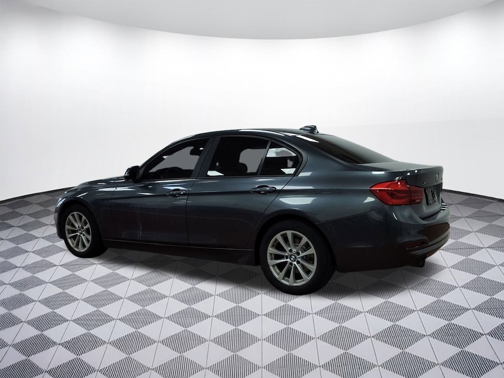 Used 2017 BMW 320i xDrive Sedan