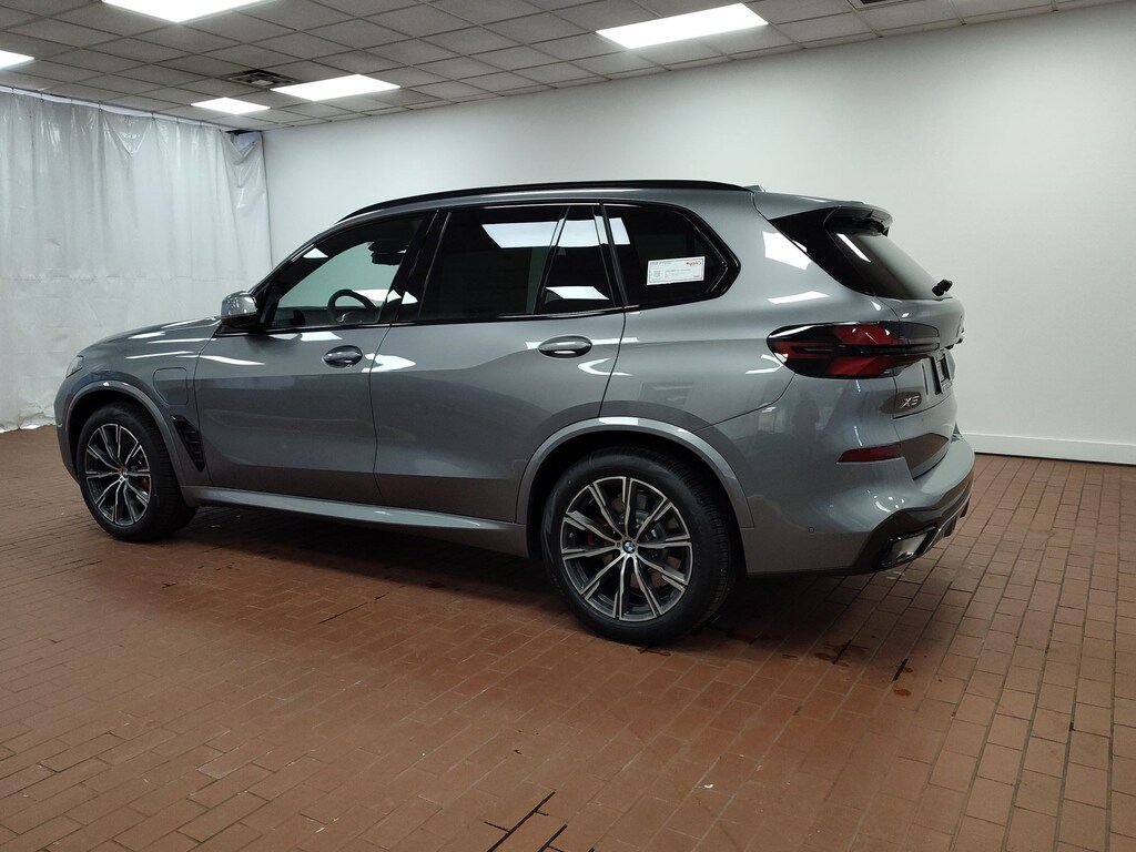 New 2026 BMW X5 PHEV xDrive50e SUV