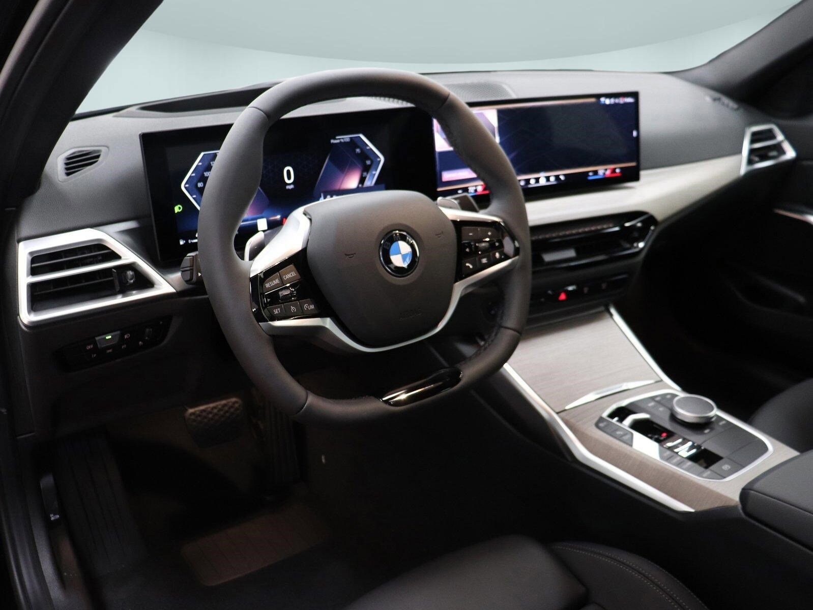 2025 Bmw 330i xDrive photo 2