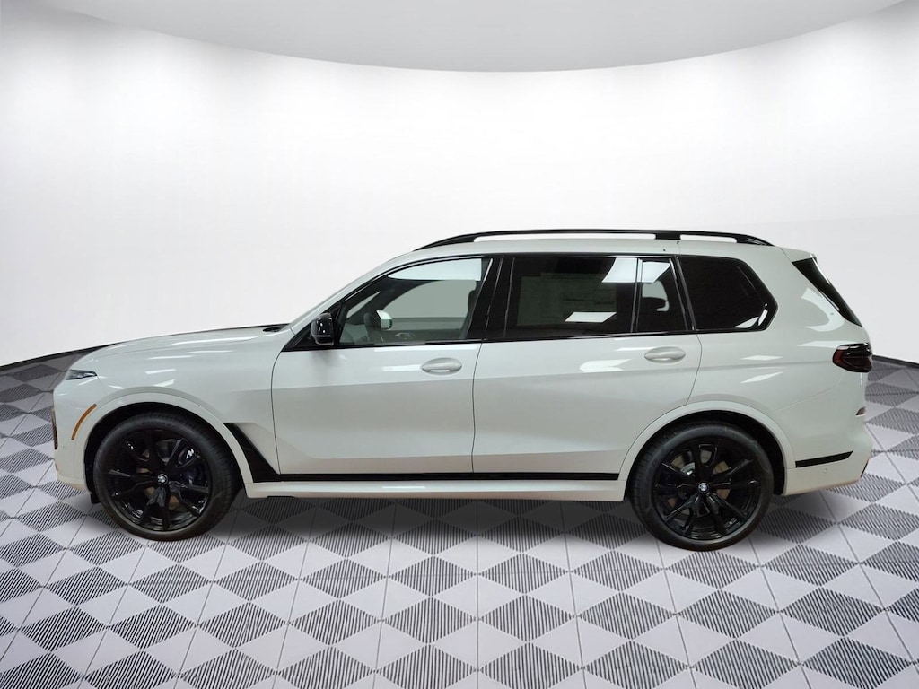New 2026 BMW X7 M60i SUV