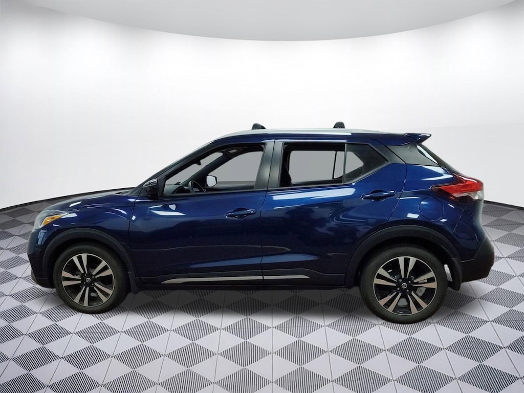 Used 2020 Nissan Kicks SR SUV