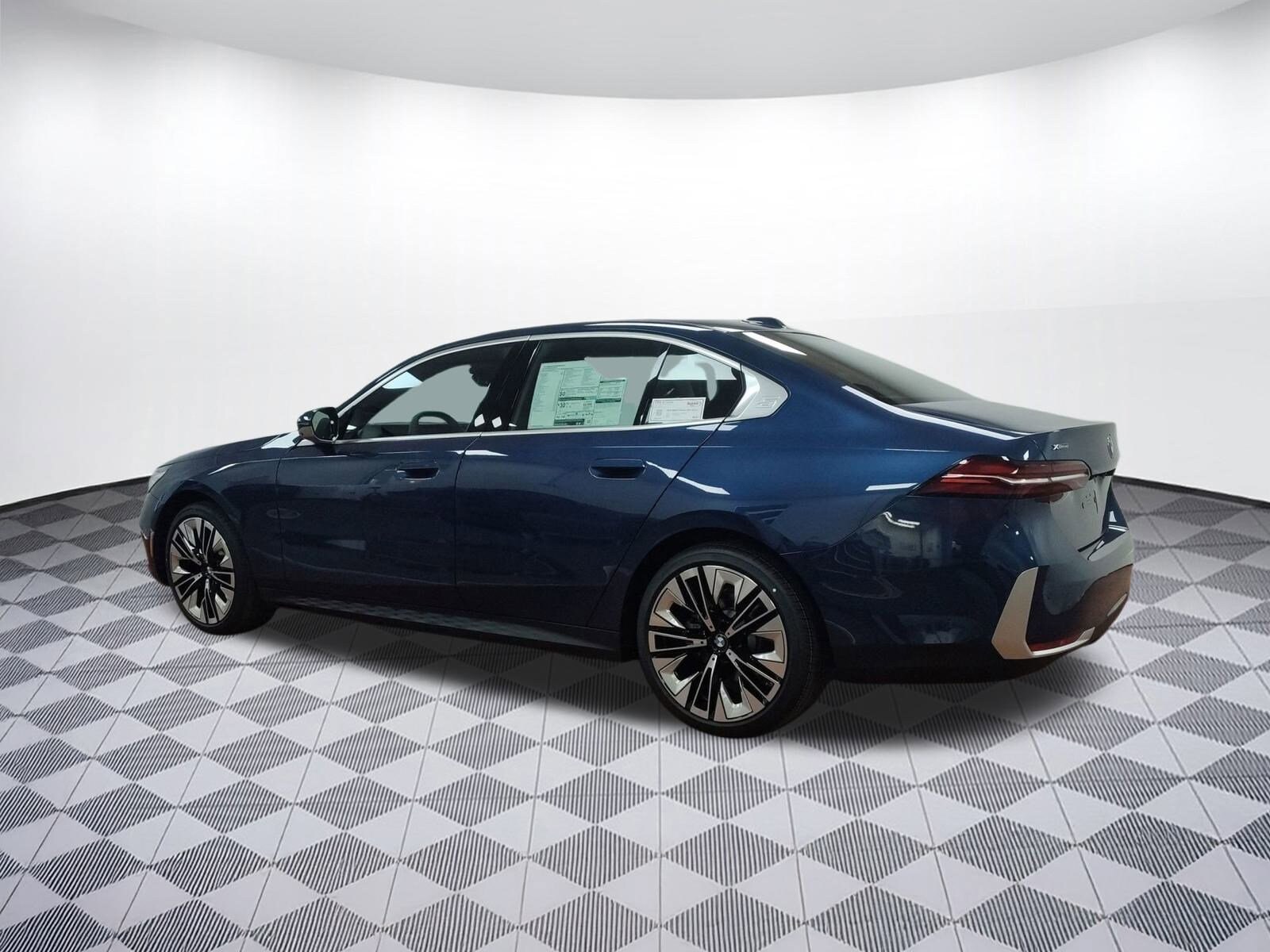 2026 Bmw 530i xDrive Sedan photo 3