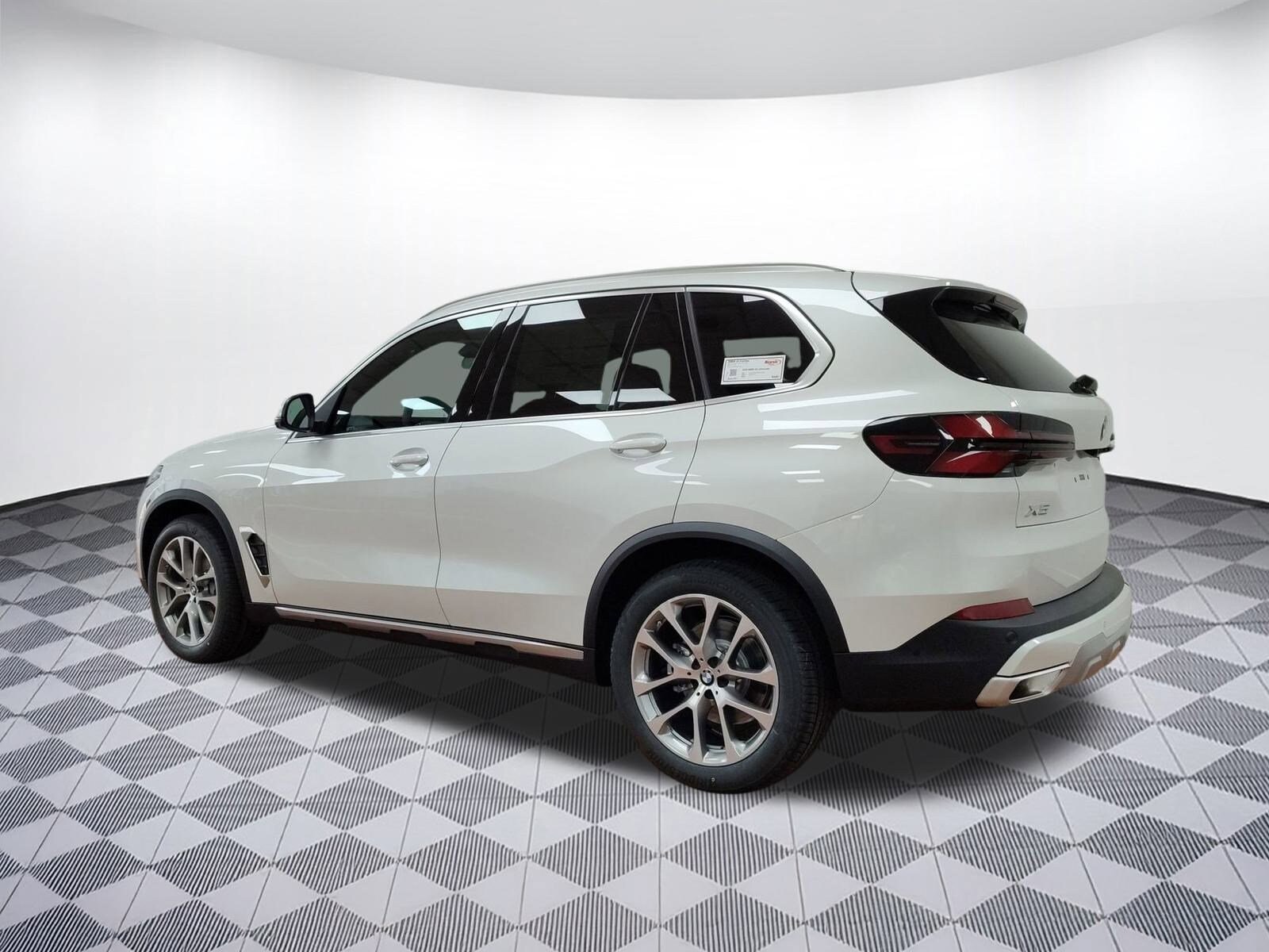 2026 Bmw X5 xDrive40i photo 2